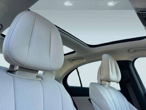 Used 2026 Mercedes-Benz E 350 Sedan image 15