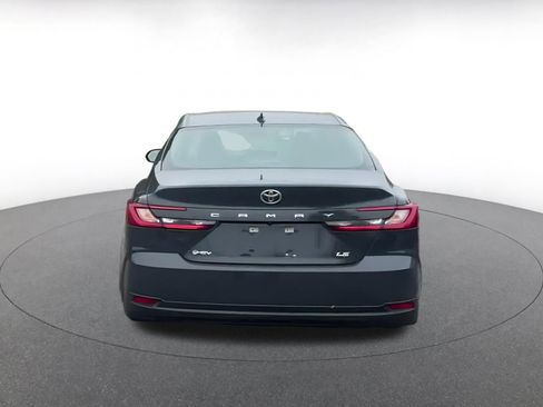 Used 2025 Toyota Camry LE image 11