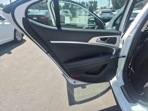Used 2026 Genesis G70 2.5T Prestige RWD image 21