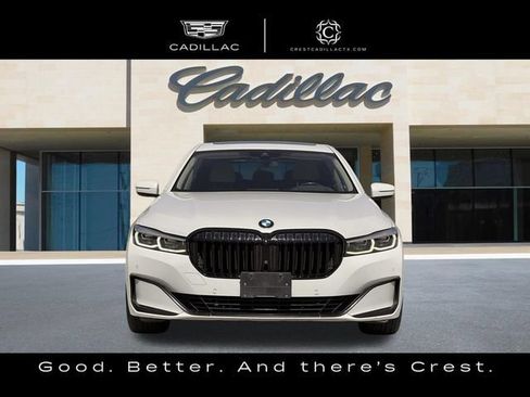 Used 2022 BMW 740i RWD image 8