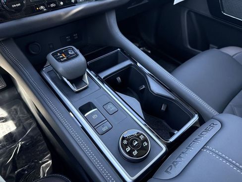 New 2026 Nissan Pathfinder Platinum AWD/4WD image 28