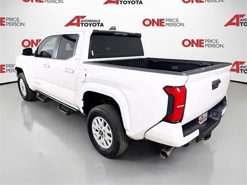Certified 2025 Toyota Tacoma image 5