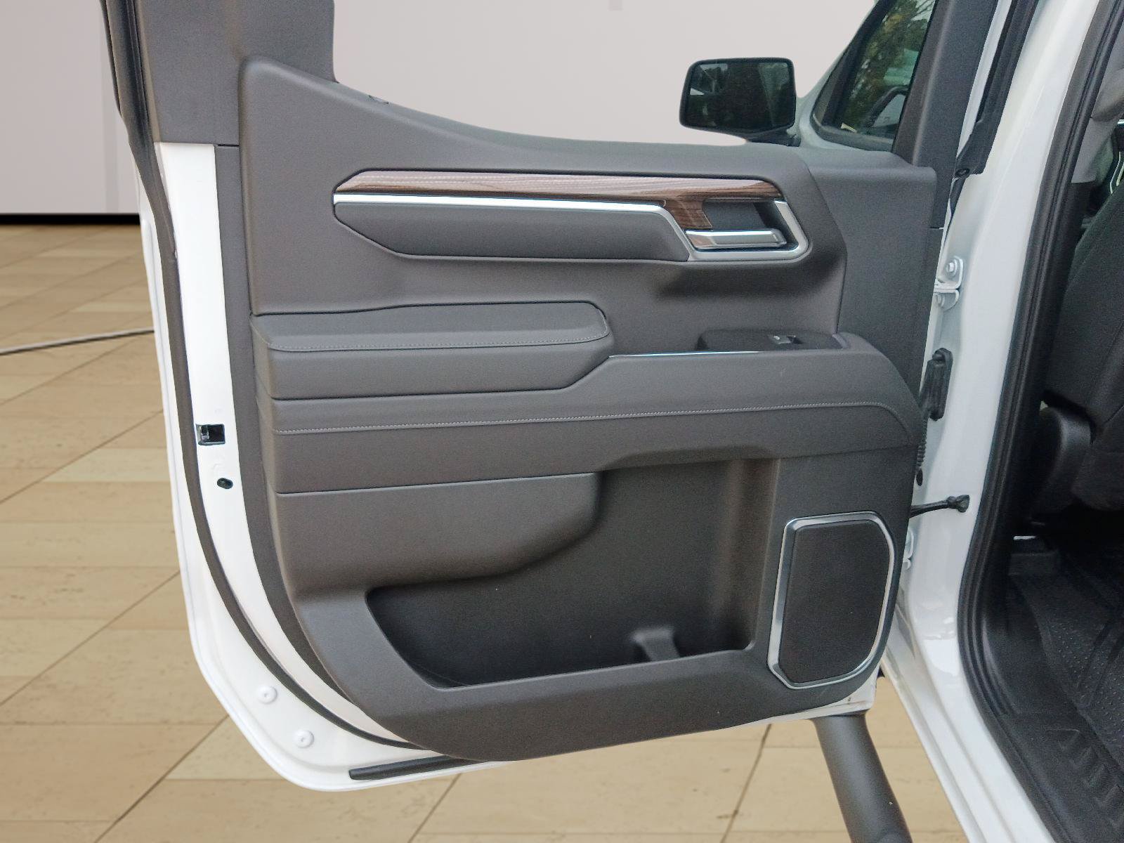 New 2026 Chevrolet Silverado 1500 RST w/ RST Select Package AWD/4WD image 18