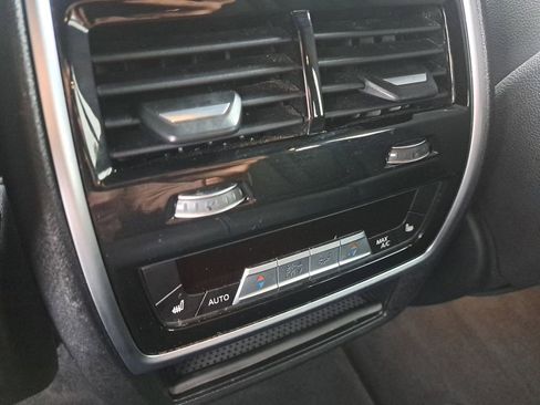 Used 2020 BMW X5 sDrive40i w/ Executive Package image 10