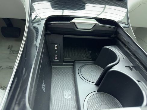 Used 2023 Mercedes-Benz EQE 350+ Sedan image 33