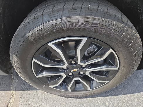 Used 2023 Chevrolet TrailBlazer ACTIV FWD image 9