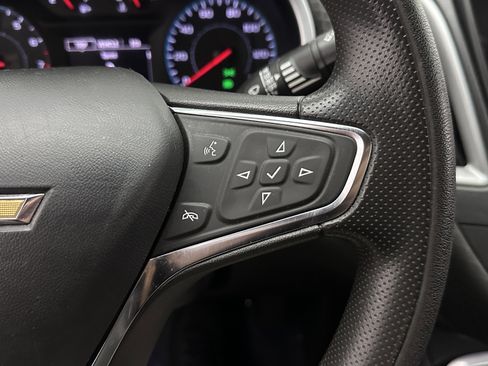 Used 2023 Chevrolet Malibu LT FWD image 18