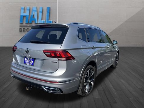 Used 2022 Volkswagen Tiguan SEL R-Line AWD/4WD image 5
