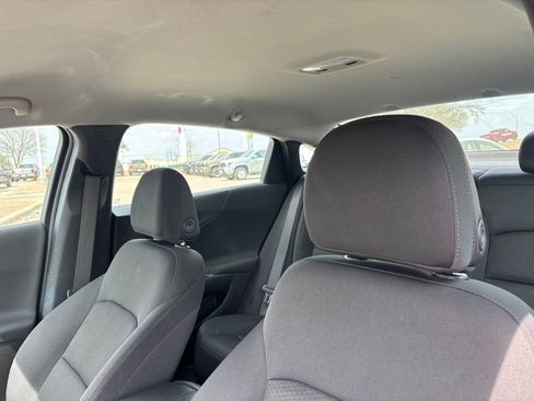 Used 2022 Chevrolet Malibu LT image 11