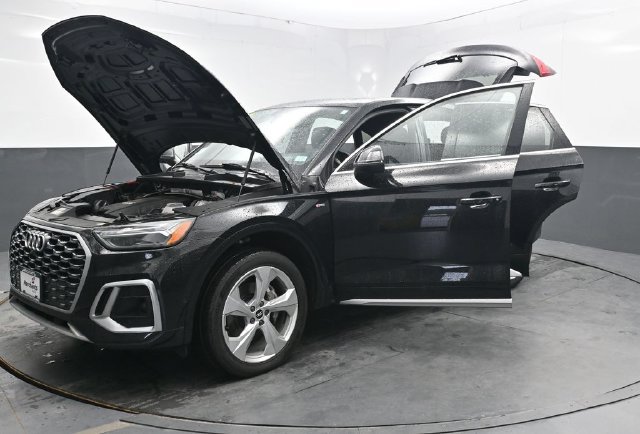 Used 2021 Audi Q5 Prestige w/ Prestige Package AWD/4WD image 45