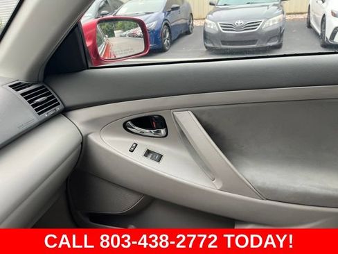Used 2011 Toyota Camry LE FWD image 26