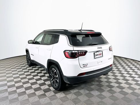 Certified 2022 Jeep Compass Limited image 7