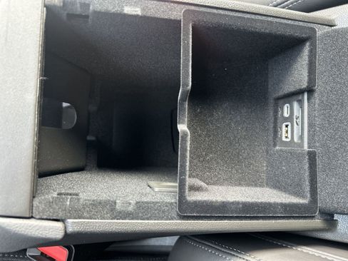 New 2025 Cadillac XT5 Sportv w/ LPO, Bronce Accent Package image 31