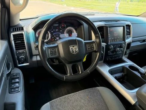 Used 2017 RAM 1500 Classic SLT AWD/4WD image 25