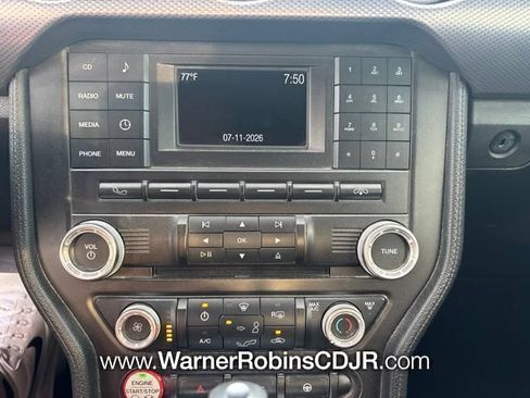 Used 2015 Ford Mustang Coupe RWD image 6