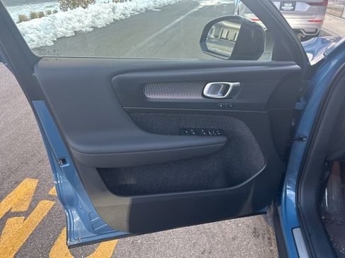 Certified 2025 Volvo XC40 B5 Plus image 16