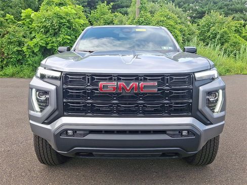 New 2025 GMC Canyon Elevation w/ Convenience Package image 2