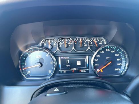 Used 2018 GMC Yukon XL SLT AWD/4WD image 32