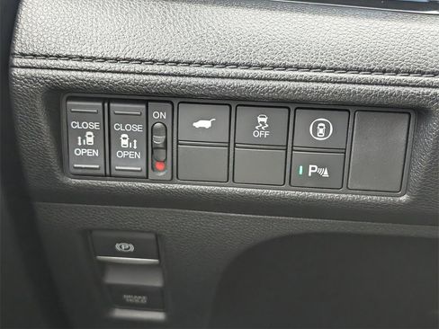 Certified 2023 Honda Odyssey Touring image 27