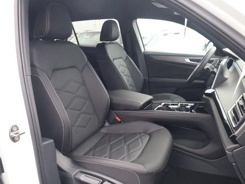 New 2026 Volkswagen Atlas Cross Sport SE AWD/4WD image 20