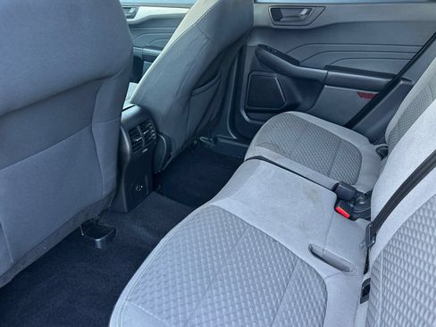 Used 2022 Ford Escape SE FWD image 11