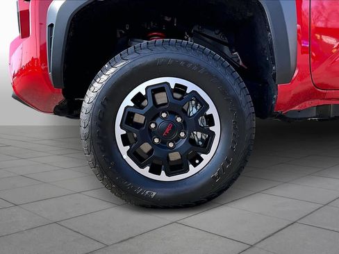 New 2025 Toyota Tacoma TRD Off-Road AWD/4WD image 11