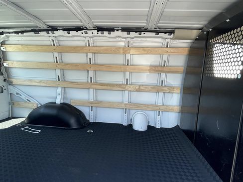 Used 2025 GMC Savana 2500 w/ Driver Convenience Package RWD image 14
