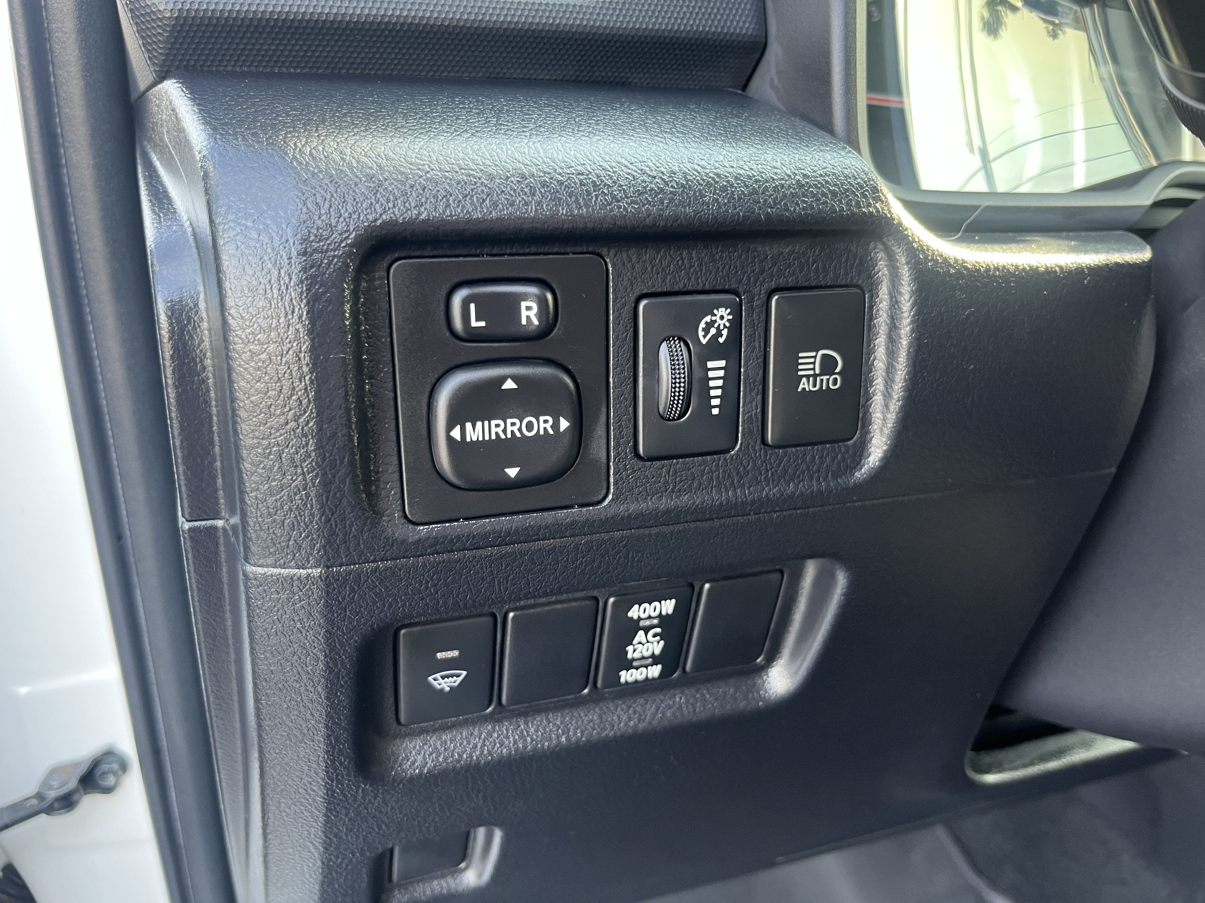 Used 2021 Toyota 4Runner Venture AWD/4WD image 18