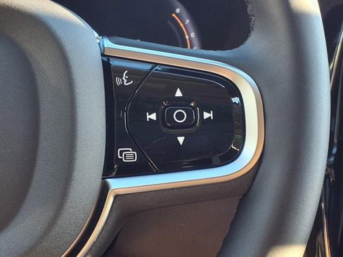 New 2026 Volvo XC60 B5 Plus w/ Protection Package Premier image 20