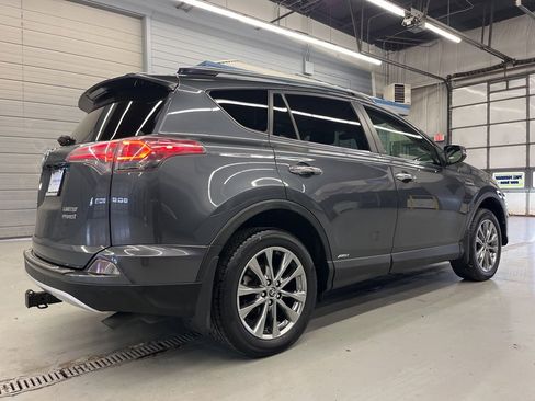 Used 2017 Toyota RAV4 Limited image 7
