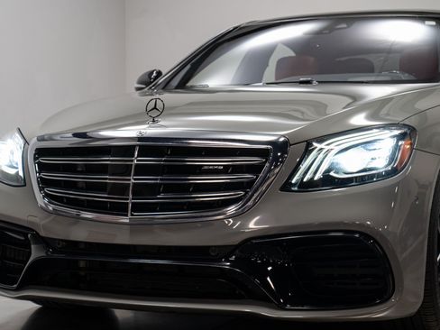 Used 2020 Mercedes-Benz S 63 AMG 4MATIC Sedan w/ Warmth & Comfort Package image 48