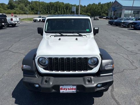 Used 2024 Jeep Wrangler Unlimited Sport AWD/4WD image 18