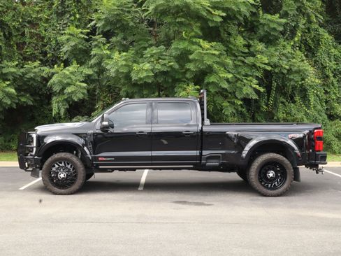 Used 2025 Ford F450 Platinum w/ FX4 Off-Road Package AWD/4WD image 6