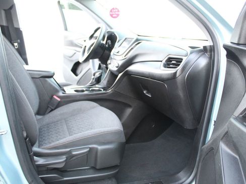Used 2022 Chevrolet Equinox LT FWD image 10
