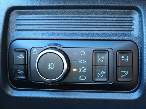 Used 2025 Ford F250 Platinum image 42