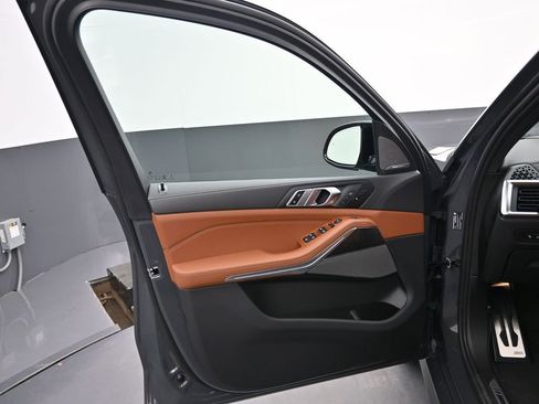 New 2026 BMW X5 M60i image 5