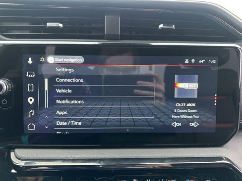 Used 2025 GMC Sierra 2500 AT4 w/ Technology Package image 48