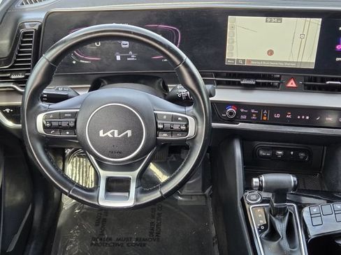 Used 2023 Kia Sportage EX FWD image 25
