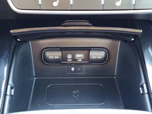 Used 2020 Kia Sorento SX image 19