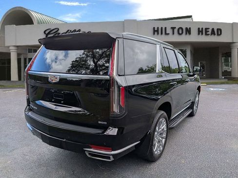 Certified 2021 Cadillac Escalade Premium Luxury w/ LPO, Illumination Package AWD/4WD image 6