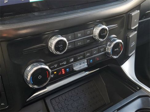 Certified 2023 Ford F150 Platinum w/ Equipment Group 701A High image 22