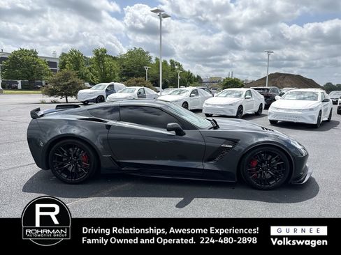 Used 2019 Chevrolet Corvette Z06 RWD image 11