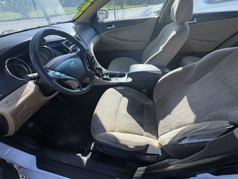 Used 2012 Hyundai Sonata GLS FWD image 10