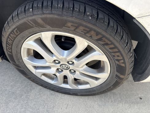 Used 2018 Toyota Yaris iA image 8