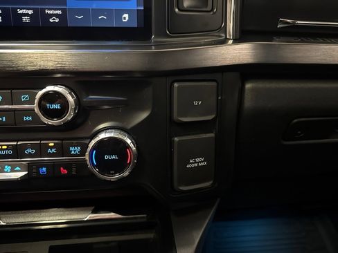 Used 2023 Ford F350 Lariat w/ Lariat Ultimate Package AWD/4WD image 17