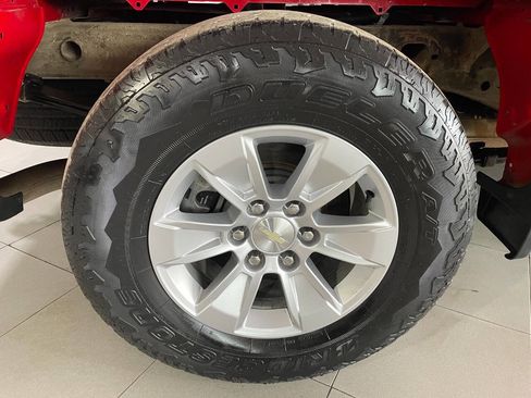 Used 2021 Chevrolet Silverado 1500 Custom image 13