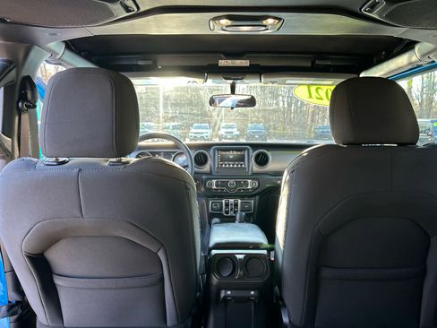 Used 2021 Jeep Wrangler Unlimited Sport image 37