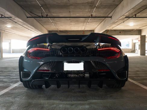 Used 2021 McLaren 765LT RWD image 15