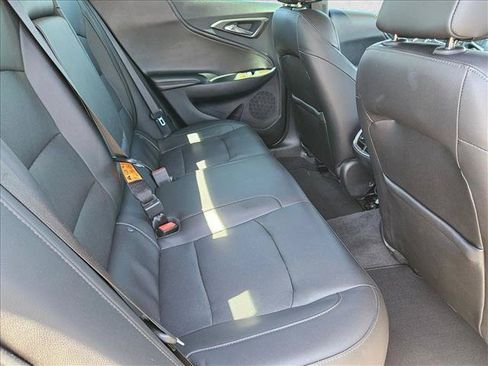 Used 2018 Chevrolet Malibu Premier w/ Premier Sun and Wheel Package FWD image 19