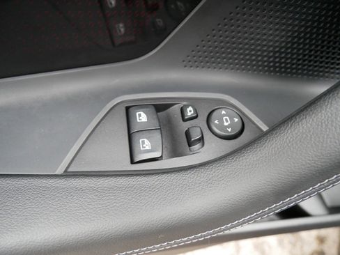 Used 2023 BMW 230i Coupe w/ Premium Package image 17